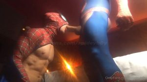 Getting bred by a hung anonymous guy in a Spiderman costume spideyb0y – OnlyGayPorn