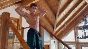 Jerking my young cock and shooting my load Reno Gold – OnlyGayPorn
