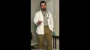 Jerking off and shooting a big load Doctor Role play JordanxBrandt – OnlyGayPorn