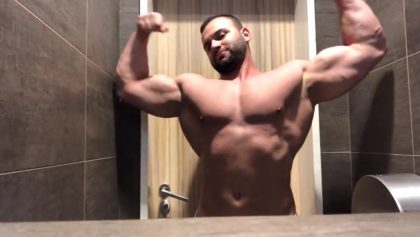 Jerking off in the gas station restroom cockyboyalex20 – OnlyGayPorn