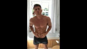 Rubbing lotion over my body and jerking off before a shower – Shredxx – OnlyGayPorn