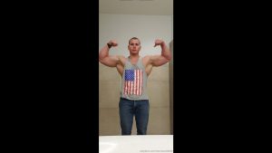 Taking my shirt off and flexing in the gym changeroom Hotmuscles6t9 – OnlyGayPorn